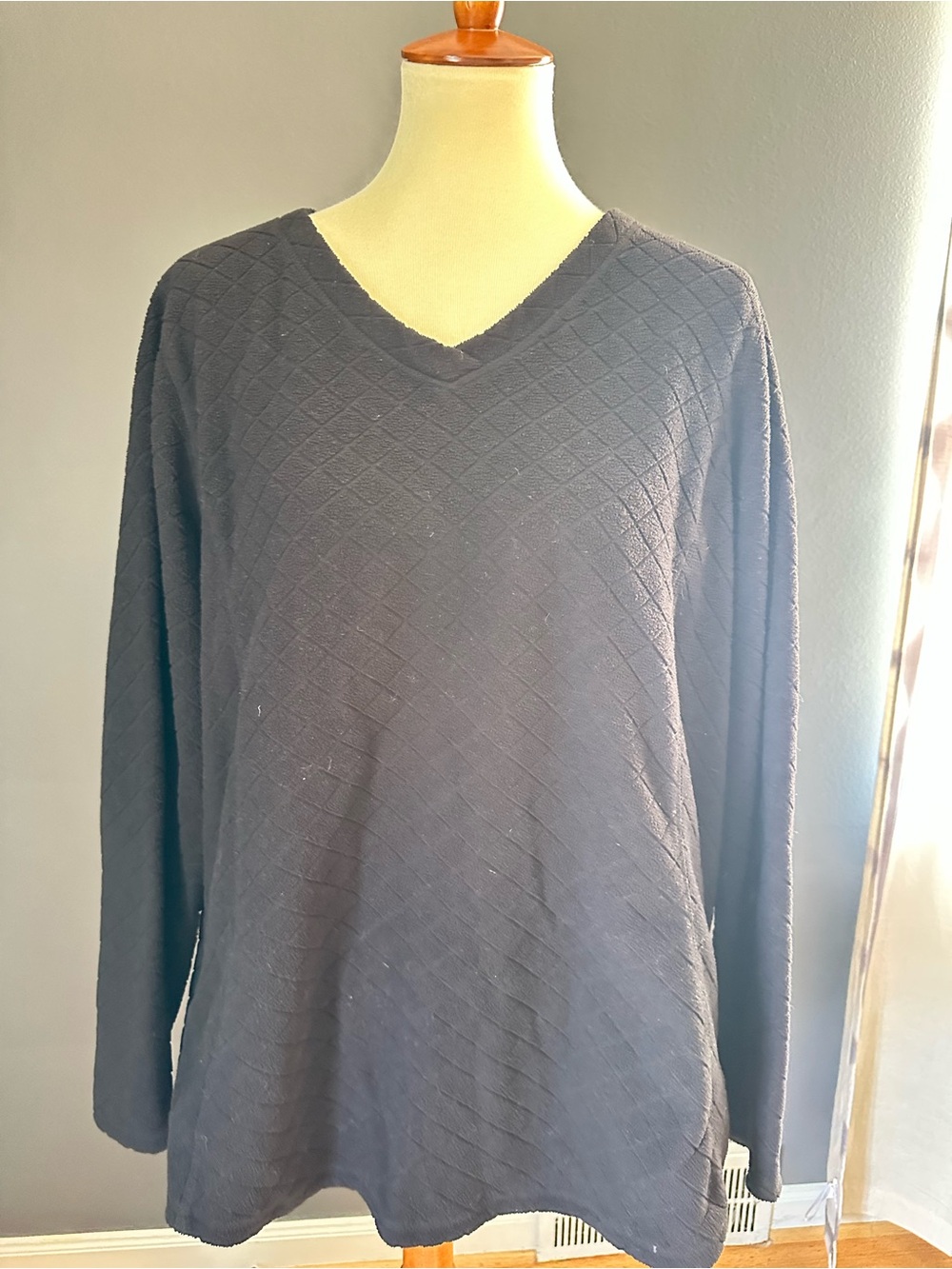 St John’s Bay Active Black Diamond Textured Fleece V Neck Pullover XXL